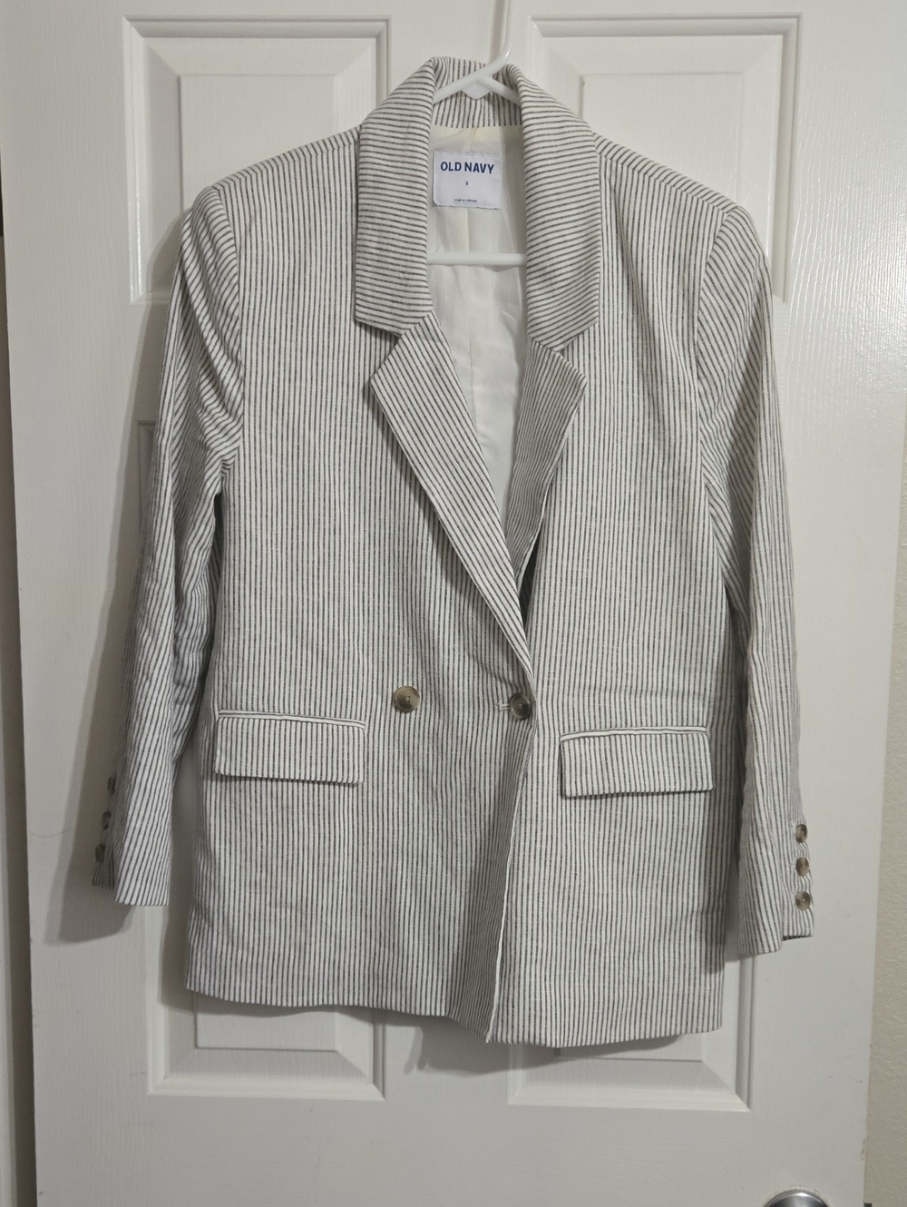 Old Navy Women's Gray and White Pinstripe Double-Breasted Blazer